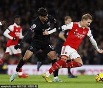 冲刺阶段体能课后,西汉姆主帅复盘备战西甲,球迷炸锅,赛程密集仍需轮换 冲刺阶段体能课后,西汉姆主帅复盘备战西甲,球迷炸锅,赛程密集仍需轮换