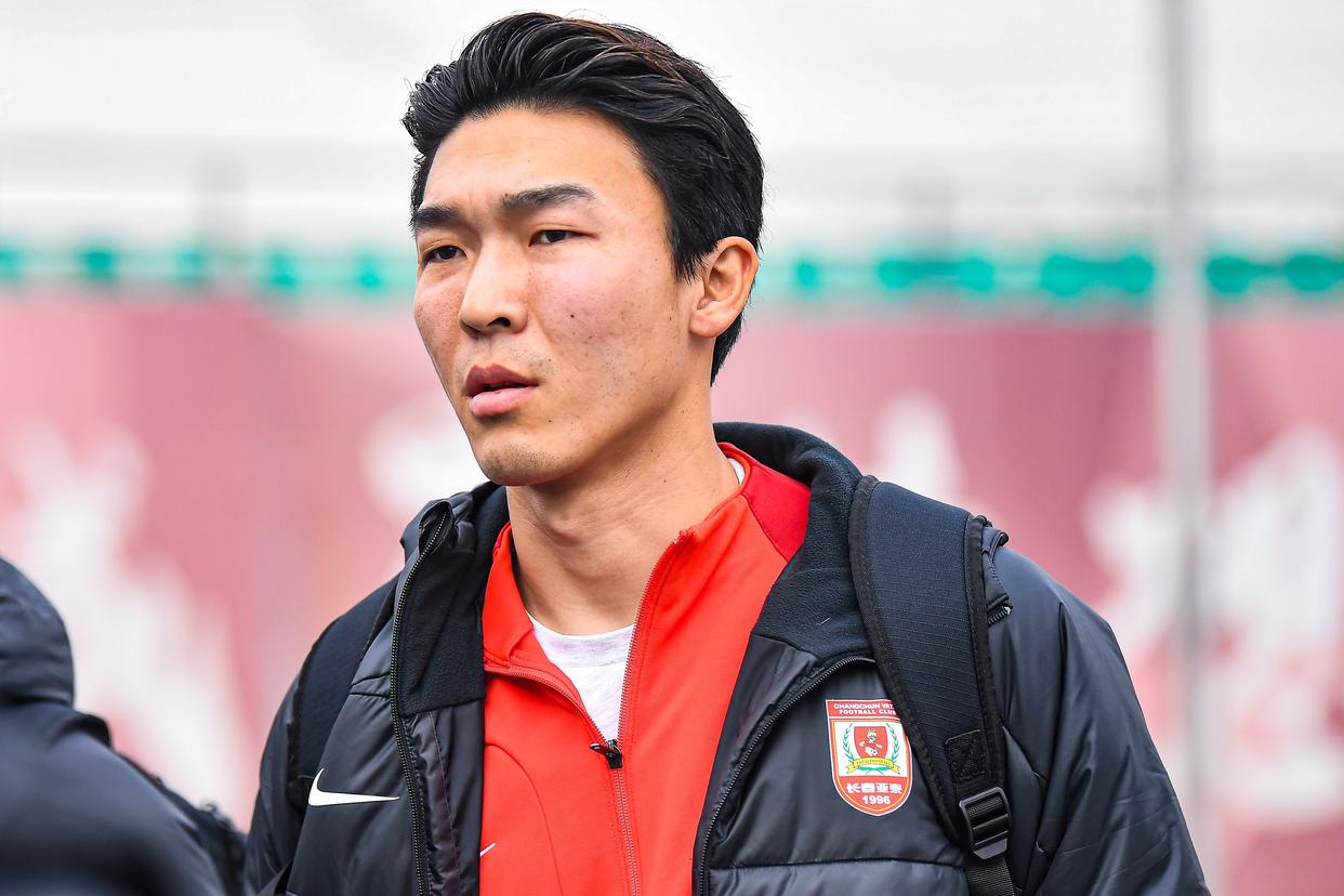 成都蓉城迎葡超关键赛，冲刺阶段远射贴柱，目标明确，纪律约束更严格