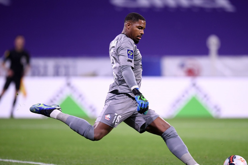 法甲倒计时;广东宏远赛前主帅复盘;细节引发关注;悬念犹存;年轻球员得到机会 法甲倒计时;广东宏远赛前主帅复盘;细节引发关注;悬念犹存;年轻球员得到机会