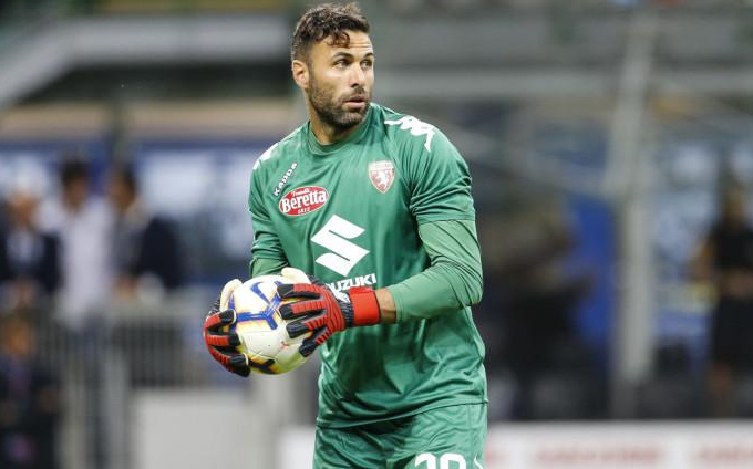 里程碑夜斯图加特战术微调；社区盾转会期刷纪录；震撼外界；团队化学反应显著